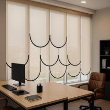 Σύστημα μοντέρνων πάνελ σε γραφείο από Σαλίβερος