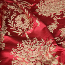 Υφασμάτινη κουρτίνα κλασικού αριστοκρατικού ύφους