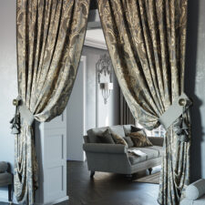 Αριστοκρατικό κλασικό ύφασμα κουρτίνας με elegant λεπτομέρειες