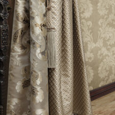 Πολυτελής κουρτίνα με παραδοσιακή κλασσική αισθητική