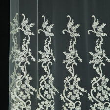 Πολυτελής δαντέλα κουρτίνας για ρομαντική διακόσμηση