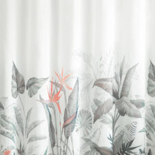 Υφασμάτινη κουρτίνα με έντονο τροπικό floral print.