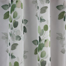 Φλοράλ ύφασμα σε φυσικούς τόνους πράσινου και μπεζ.